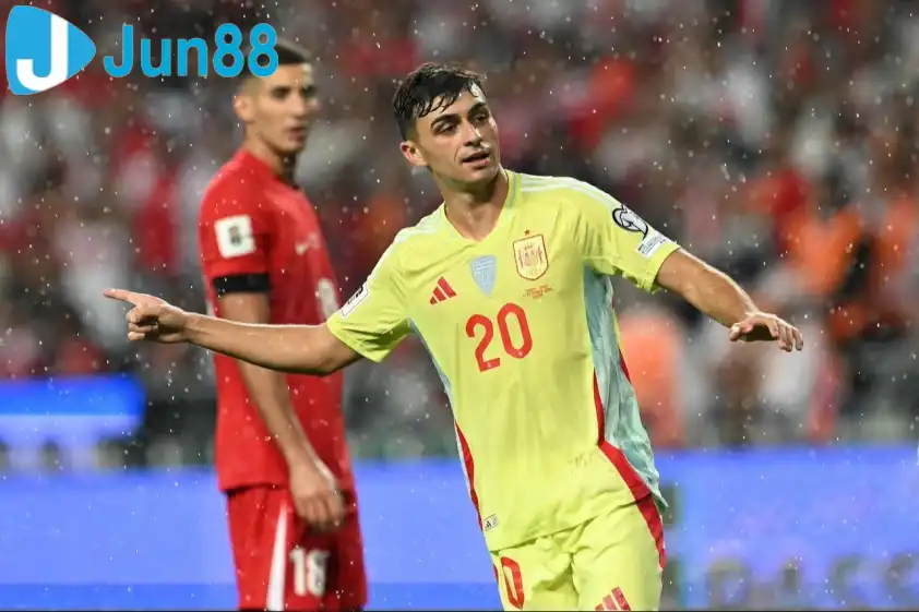 spain crushes turkiye 6 0 in world cup qualifiers 3206545 202509080003 1 6919cbdae06c7